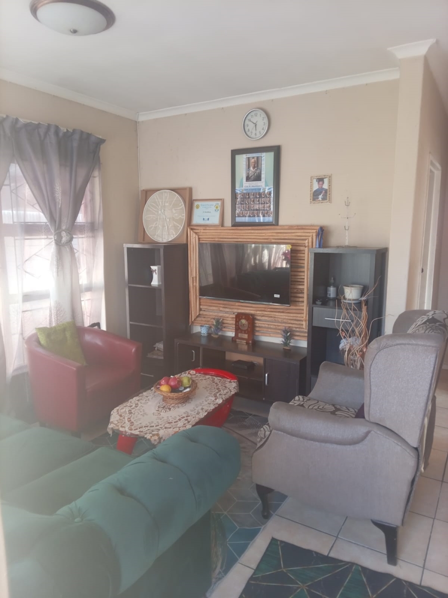 2 Bedroom Property for Sale in Beverly Park Western Cape
